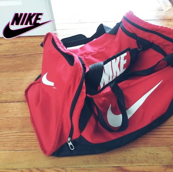 Nike Duffel bag - Picture 2 of 3